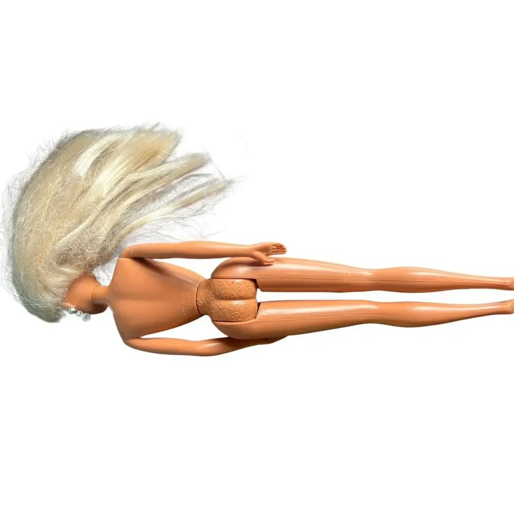Barbie 1966 blonde